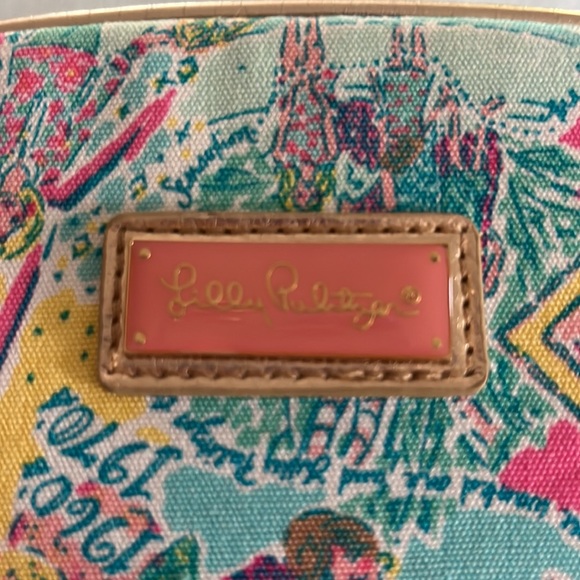 Lilly Pulitzer Handbags - Lilly Pulitzer Print Zip Case In the Beginning
